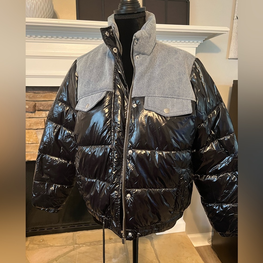 SOLD Women's Black and Gray Puffer Jacket NWOT